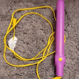 Drew BERRYMORE Flower Hair Straightener